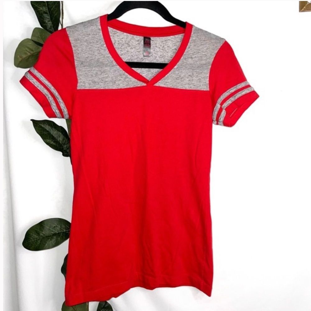 District Varsity V-Neck Tee Women’s size medium red gray short sleeve shirt @ - Picture 2 of 6